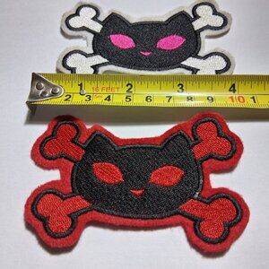 Upcycle - patchwork - Bad Kitty - Cross Bones Iron on Patches